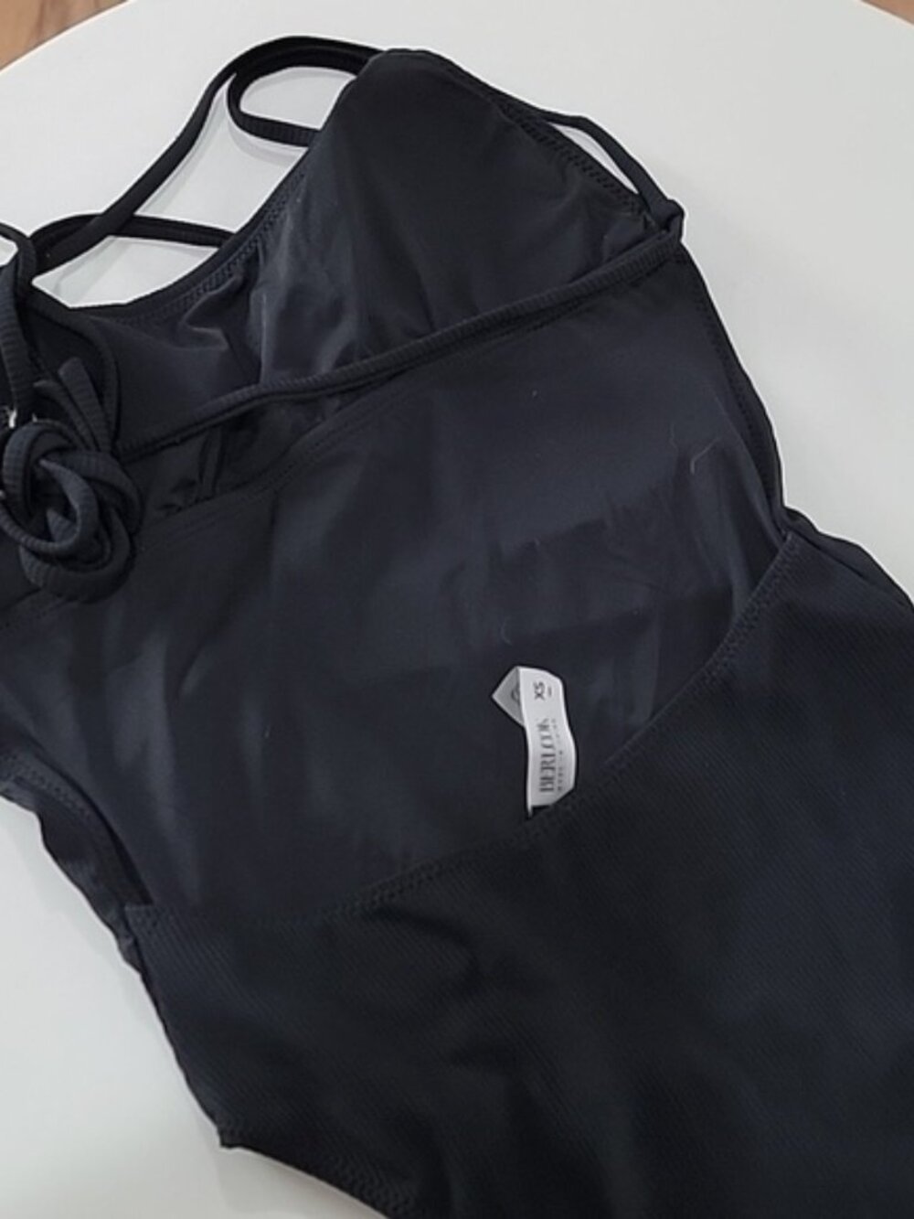 Berlook Backless Ribbed Swimsuit - Picture 5 of 6